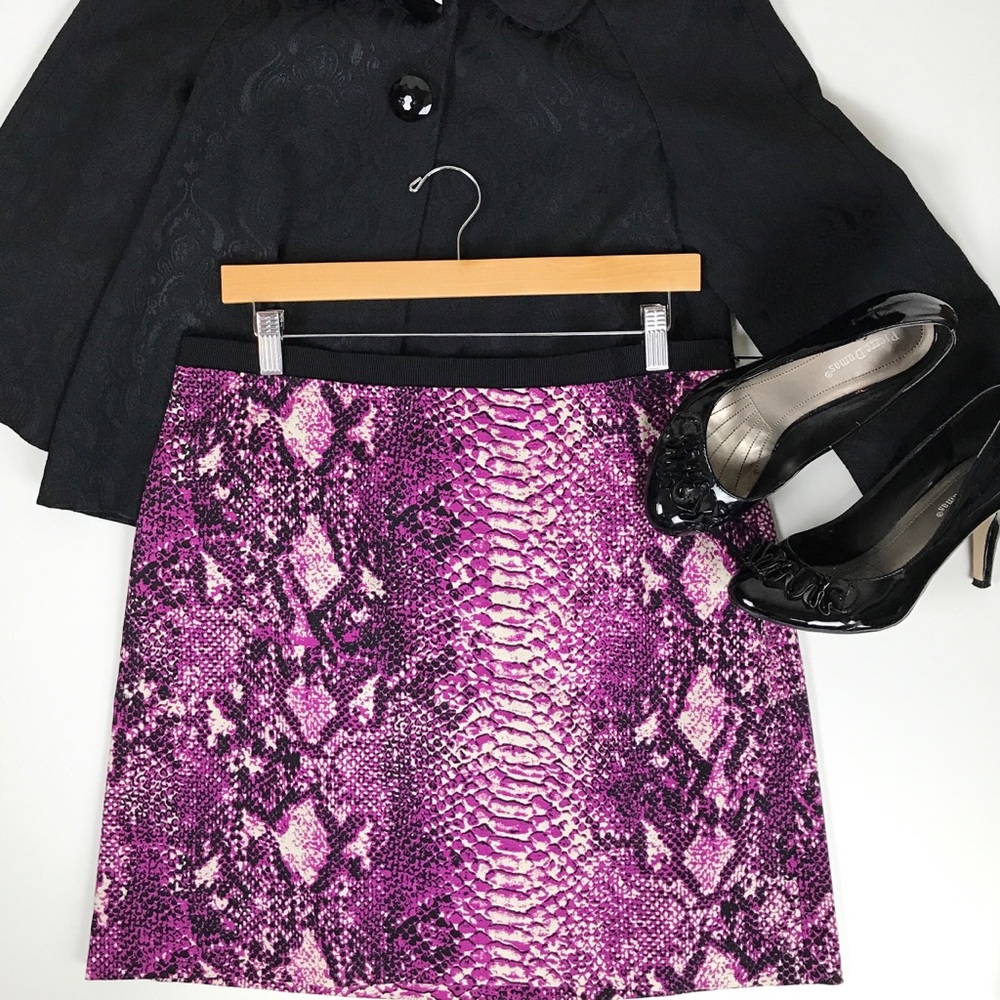 NWT Loft Snakeskin Animal Print Mini Skirt Sz 10